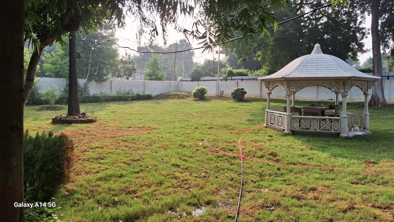 Prayagraj Luxury Farm House